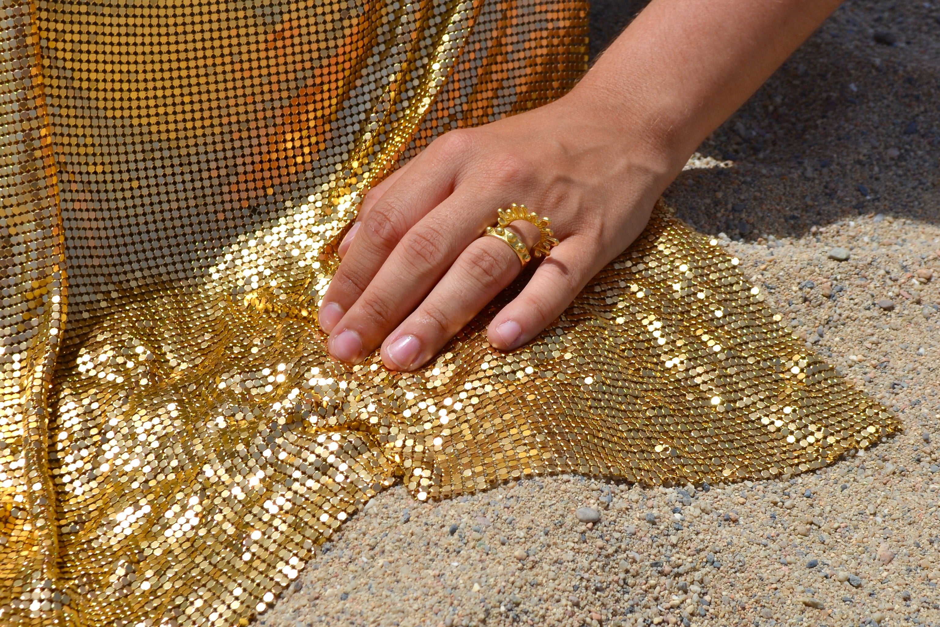 Chainmail top in metal mesh gold.